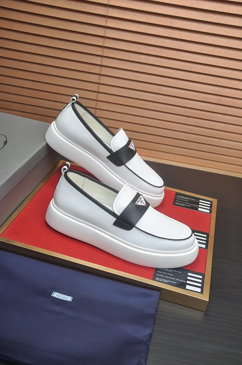 Men's shoes 💰580💶 [PRADA] Top original items, new seasonal styles, high-quality original items, top-grade high-mercerized cowhide combined with original breathable fabric + imported glue, imported stretch fabric inside with original cowhide feet, original thick outsole! Quality guaranteed! Code 38-45 (45 customized)